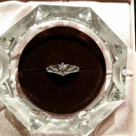 【JEWELRY  KAMATA(ジュエリーかまた)の口コミ】 漠然とイメージだけを伝えてデザインを起こして頂きましたが、納得のいく…