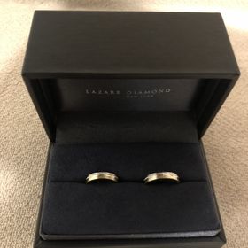 【ラザール ダイヤモンド(LAZARE DIAMOND)の口コミ】 初めはシンプルでプラチナのみの指輪を考えていましたが、いずれ飽きてし…