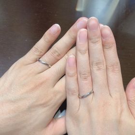 【TRECENTI(トレセンテ)の口コミ】 ウェーブの形で探していました。石付きの指輪の方がキラキラしていてテン…