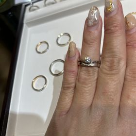 【杢目金屋(もくめがねや)の口コミ】 太めのリングですが、鍛造のためか肌馴染みもよく、付け心地に違和感があ…