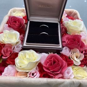 【アイプリモ(I-PRIMO)の口コミ】 シンプルな指輪を求めていましたが、シンプル過ぎない斜めのラインと、マ…