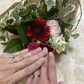 【アイプリモ(I-PRIMO)の口コミ】 ファーストマリッジリングとの重ねづけ具合が一番しっくりきました。少し…