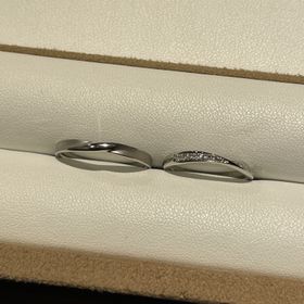 【Le futur(ルフチュール)】の口コミ これまで見て、試着してきた指輪に比べ、
シンプルなデザインで着け心地が...