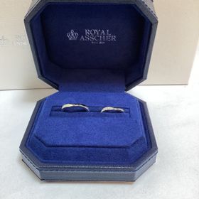 【ROYAL ASSCHER(ロイヤル・アッシャー)の口コミ】 スタイリッシュで男女ともにシンプルデザインが好きな方にオススメ。女性…