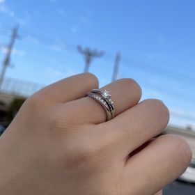 【アイプリモ(I-PRIMO)の口コミ】 ダイヤの見え方や、着け心地、マット加工ができる点が決め手となりました…