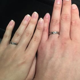 【JEWELRY  KAMATA(ジュエリーかまた)の口コミ】 婚約指輪を購入した店舗で購入しました。重ね付けすることを前提にしたデ…