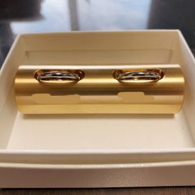 【銀座ダイヤモンドシライシの口コミ】 ・シンプルで普段使いしやすい
・アフターサービスがしっかりしているブラ…