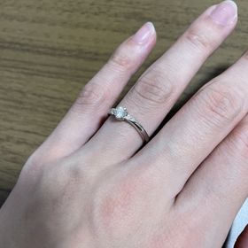 【銀座ダイヤモンドシライシの口コミ】 女性に人気の誰でも喜んでもらえるデザイン、煌めきと店員さんにオススメ…