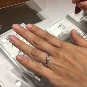 【銀座ダイヤモンドシライシの口コミ】 １つの大きなダイヤの婚約指輪だとどうしても価格が高くなってしまいます…