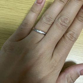 【アイプリモ(I-PRIMO)の口コミ】 デザインが気に入りました。
キラキラ輝くダイヤが素敵で忘れられませんで…