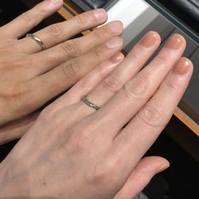 【エクセルコダイヤモンド(EXELCO DIAMOND)の口コミ】 試着した際のフィット感とデザインが、いくつか試着した中で一番しっくり…