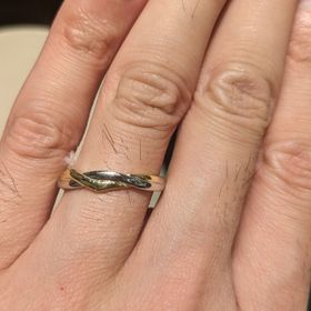 【銀座ダイヤモンドシライシの口コミ】 デザインです。シンプルだけど少しだけアクセントのある見ていて飽きない…