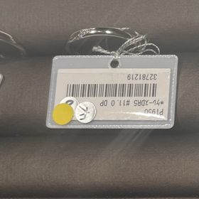 【アイプリモ(I-PRIMO)の口コミ】 斜めに石が入っているデザインです。角度によってきらきらと輝くので、一…