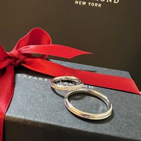 【ラザール ダイヤモンド(LAZARE DIAMOND)の口コミ】 アプローズのデザインに一目惚れし、まず1人で見に行きました。そのときに…