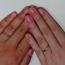 【アイプリモ(I-PRIMO)の口コミ】 何年経っても飽きがこないデザインで、かつペア感のあるものを探していま…