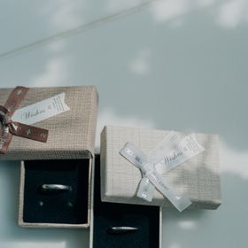 【ティファニー(Tiffany & Co.)の口コミ】 まず、婚約指輪と同じブランドにしたかったのでこちらのブランドに決めま…