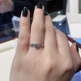 【モニッケンダム(MONNICKENDAM)の口コミ】 とてもシンプルなデザインですが、アンティークっぽさもありかわいいです…