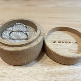 【鎌倉彫金工房の口コミ】 せっかくなら２人で作りたいね！という話になり、婚約指輪を作ることがで…