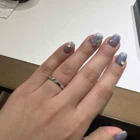 【ラザール ダイヤモンド(LAZARE DIAMOND)の口コミ】 デザインがドンピシャで好みで、婚約指輪も同じブランドで購入したので、…