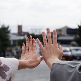 【出雲結(いずもゆい)の口コミ】 様々な指輪を目で見て手に取り自分達に似合うものを探していました。そん…