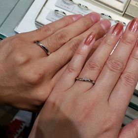 【アイプリモ(I-PRIMO)の口コミ】 デザインとしてはよくあるデザインですが、色味が二色構成になっている部…