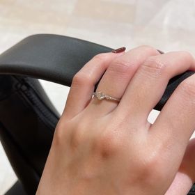 【PORTADA(ポルターダ)の口コミ】 重ね付けした時の雰囲気、デザインが決め手です。
主張は強すぎず、普段特…