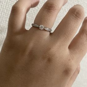 【4℃ BRIDAL(ヨンドシーブライダル)の口コミ】 サプライズで夫にもらったので、デザインに関しては全く関わっていません…