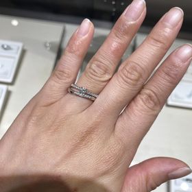 【俄(にわか)の口コミ】 スリムな細身なリングが好みの方にはオススメです。スタイリッシュで素敵…