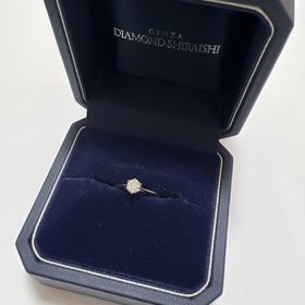 【銀座ダイヤモンドシライシの口コミ】 指輪のアームは私が立ち上がりのタイプが下見をして好みだったので、いく…