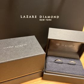 【ラザール ダイヤモンド(LAZARE DIAMOND)の口コミ】 こちらのブランドはシンプルで飽きのこないデザインの指輪が揃っています…