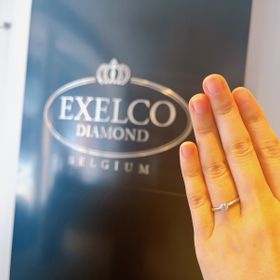 【エクセルコダイヤモンド(EXELCO DIAMOND)の口コミ】 エンゲージリングとマリッジリングは一緒に購入しましたが、セットにはし…