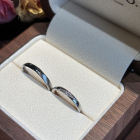 【TANZO.(鍛造指輪)の口コミ】 鍛造製造で傷つきにくく、歪みにくいとのことで結婚指輪はTANZO.で作ろう…