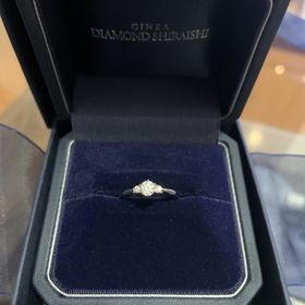 【銀座ダイヤモンドシライシの口コミ】 デザインが可愛くシンプルだけど華やかさがあります。
ダイヤモンドについ…
