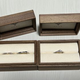 【PORTADA(ポルターダ)の口コミ】 華奢なデザインですが、存在感がありどの角度から見ても光り輝いて見えま…