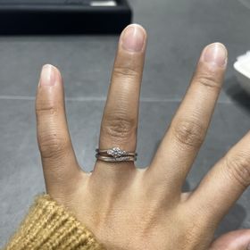 【VIVAGE(ヴィヴァージュ)の口コミ】 可愛らしく、そしてきれいで、ダイヤモンドがより綺麗に見えるリングにし…