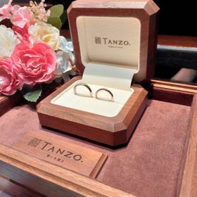 【TANZO.(鍛造指輪)の口コミ】 安定した家庭を、という願いをこめて貴金属として歴史の長い金を使ったコ…