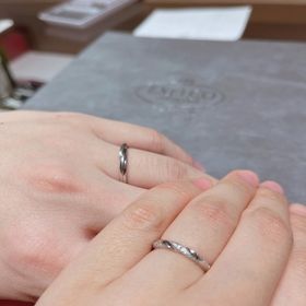 【エクセルコダイヤモンド(EXELCO DIAMOND)の口コミ】 デザインがとにかく素敵です！自分側、他人側、真上からそれぞれ見たとき…