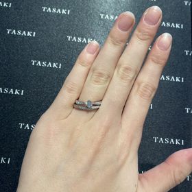 【TASAKI(タサキ)の口コミ】 メレタイプの婚約指輪を探していたのですがTASAKIさんのピアチェーレが第1…