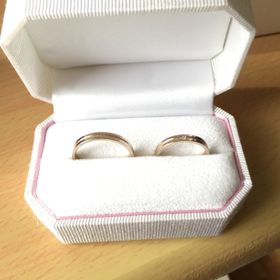 【Honey Bride(ハニーブライド)】の口コミ 近場で探しに行って、2店舗目で即決しました！シンプルで飽きなそうなデザ...