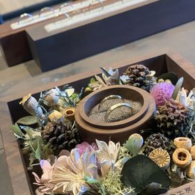 【鎌倉彫金工房の口コミ】 シンプルなデザインで、思い出が詰まった結婚指輪にしたくて、手作りを選…