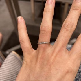 【アイプリモ(I-PRIMO)の口コミ】 デザインがシンプルなので毎日つけていても飽きないところと値段がお手ご…