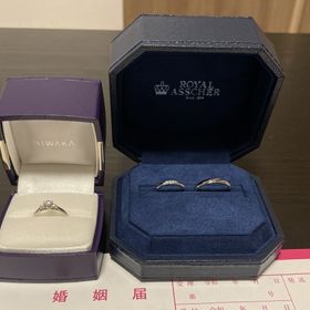 【ROYAL ASSCHER(ロイヤル・アッシャー)の口コミ】 色んなブランドと比較して行った時に、ダイヤモンドの輝きが一番綺麗だと…