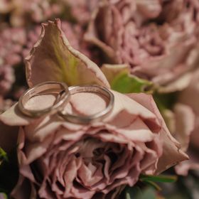 【uchimari(ウチマリ)の口コミ】 デザインや素材から全てふたりで相談しながら決められるので、想いがこも…