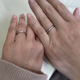 【ヴァンドーム青山(VENDOME AOYAMA)の口コミ】 シンプルで着け心地がいい
指が綺麗に見える
普段使いできるようなデザイ…