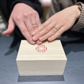 【出雲結(いずもゆい)の口コミ】 シンプルで毎日つけられ、どの服装にも合わせられるので日常的に使用でき…