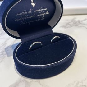 【JKPLANET(JKプラネット)の口コミ】 シンプルで飽きずにつけ続けられるものを選びました。また、婚約指輪を選…