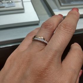 【アイプリモ(I-PRIMO)の口コミ】 もともとはゴールドのハーフエタニティリングが良いかなと思っていました…