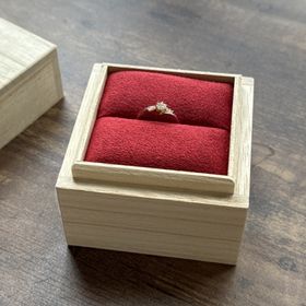 【出雲結(いずもゆい)の口コミ】 出雲結さんの指輪は、いろいろとセミオーダーが可能で、個性を出せる指輪…