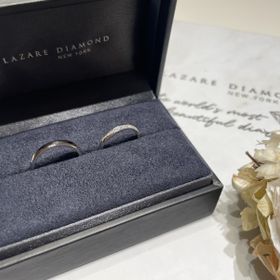 【ラザール ダイヤモンド(LAZARE DIAMOND)の口コミ】 試着した時に付け心地が良く、すぐにこれだと思いました！ダイヤが11個付…