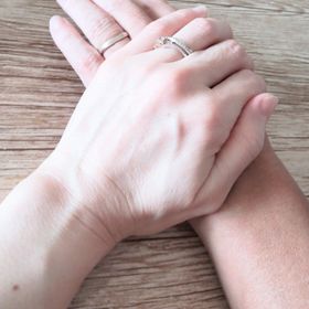 【出雲結(いずもゆい)の口コミ】 指輪の価格とデザインと、オンラインでも迅速で丁寧なスタッフの対応が良…